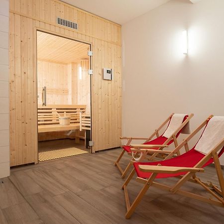 Appartamento Rotes Haus Krabbe - Whg 2 Zingst Esterno foto