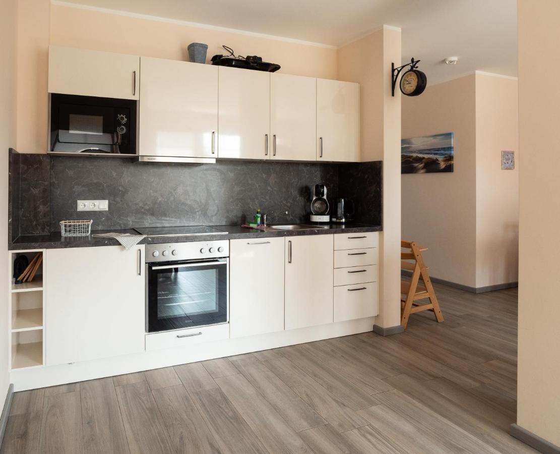 Appartamento Rotes Haus Krabbe - Whg 2 Zingst Esterno foto