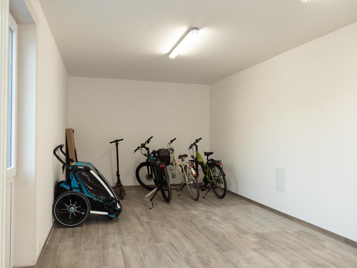 Appartamento Rotes Haus Krabbe - Whg 2 Zingst Esterno foto